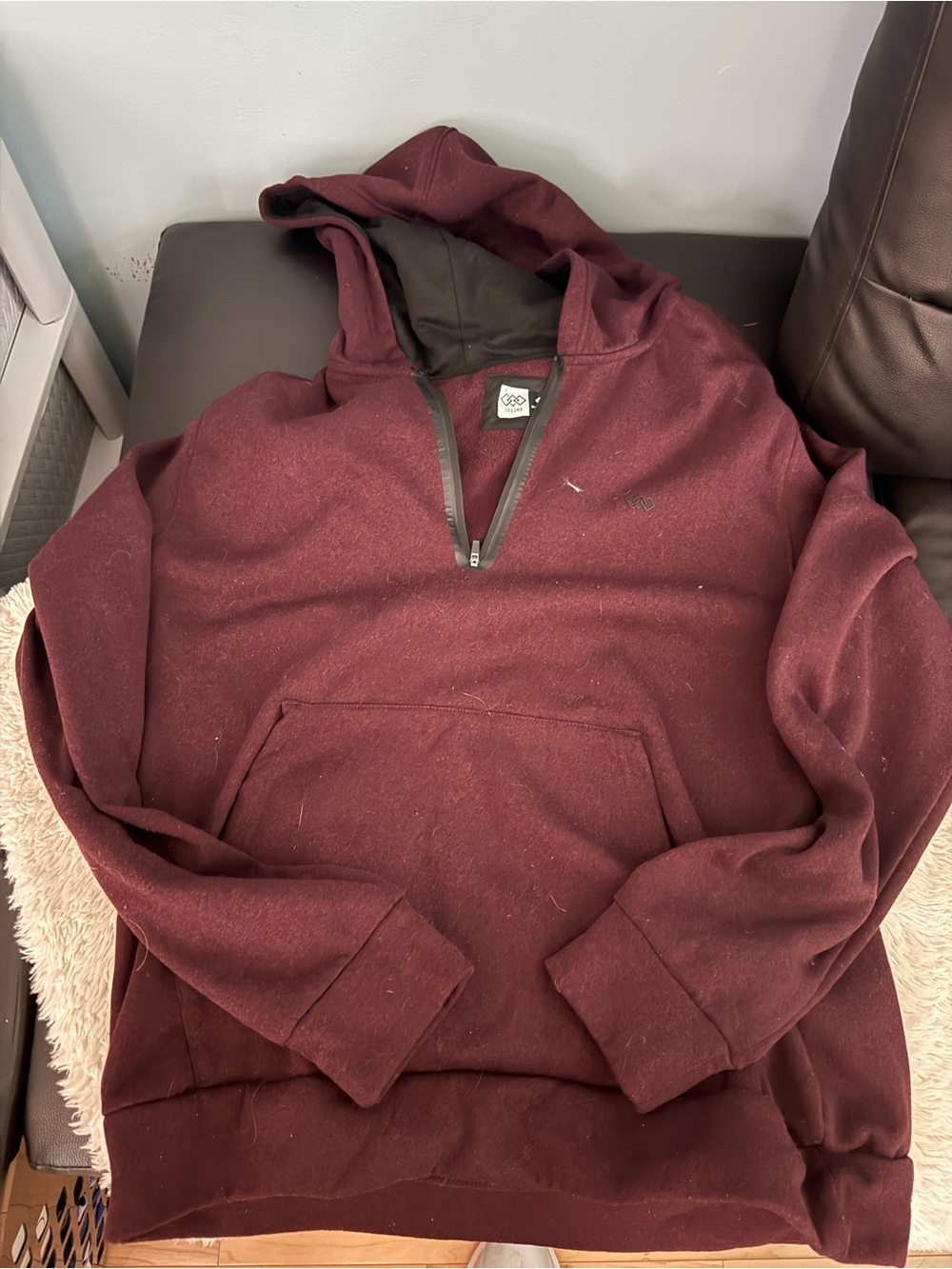 Men's Burgundy Half-Zip Hoodie with Kangaroo Pocket